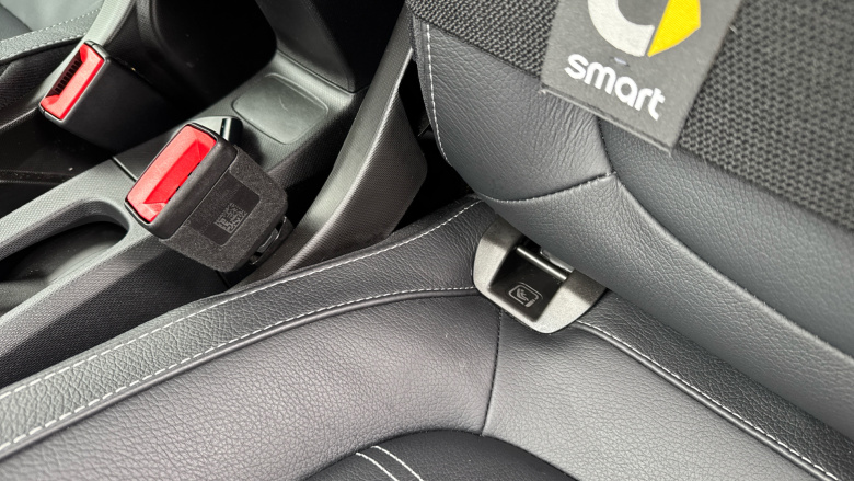 Smart EQ fortwo coupe 60kW EQ Exclusive 17kWh 2dr Auto [22kWCh] Electric Coupe